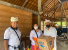 PENYERAHAN BUAN DAN SAYURAN/ WANARA LABA DI PURA AGUNG PULAKI